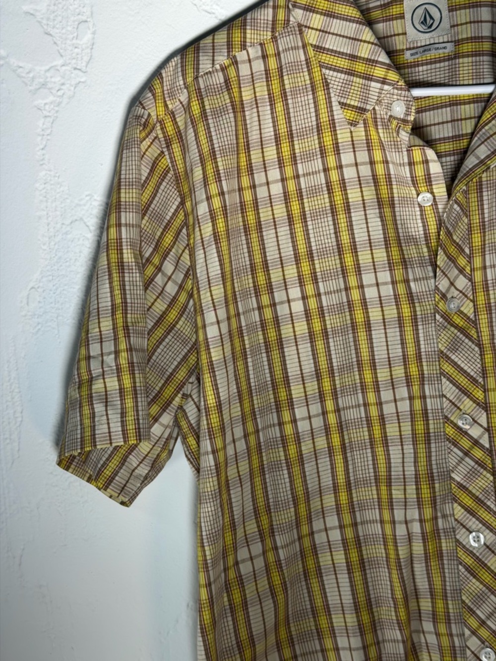 Volcom Men's Yellow and Brown Plaid Short Sleeve Button-Up Shirt - Picture 3 of 16